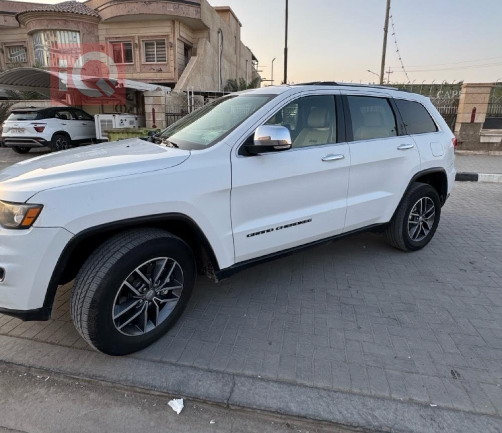 جيب جراند شيروكي